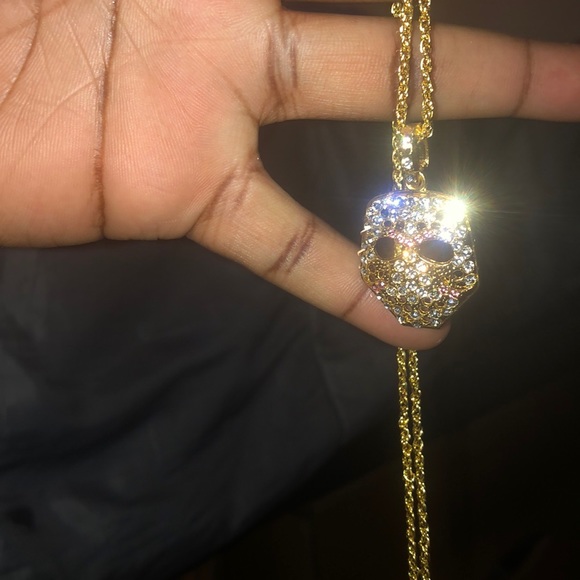 Gold chain mask - Picture 4 of 4